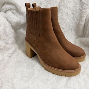 DV by Dolce Vita Tan Heeled Boots